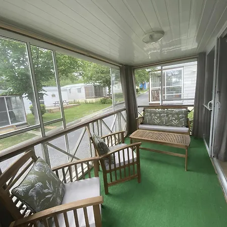 V&b Mobil-home Кемпинг *